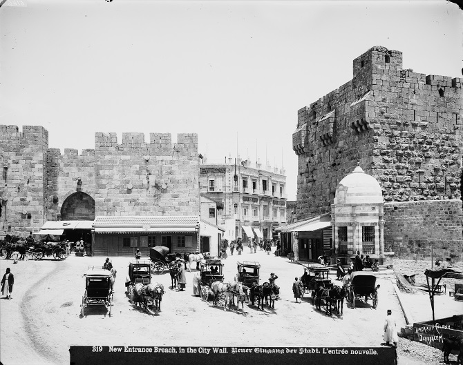 הכניסה החדשה לעיר העתיקה, שנה: 1898-1946