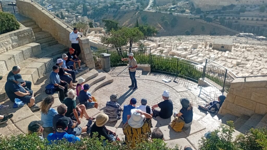 קול מן העבר – סיור מוזיקלי בהר הזיתים