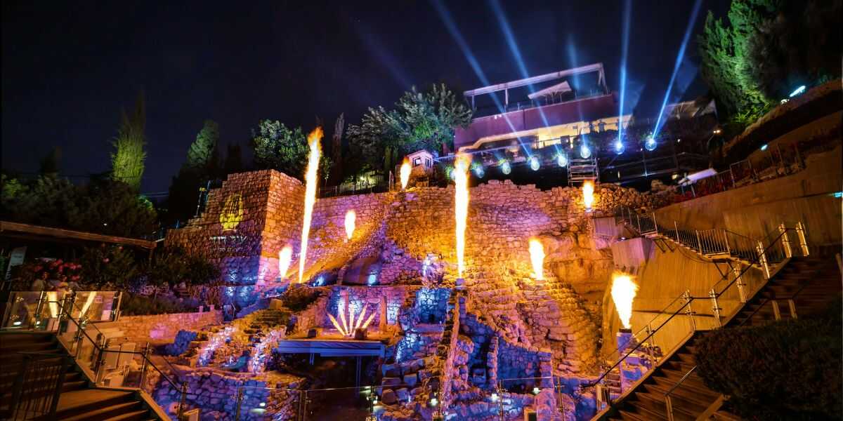 The night show Hallelujah Fire and Water. Photo: Kobi Harathi