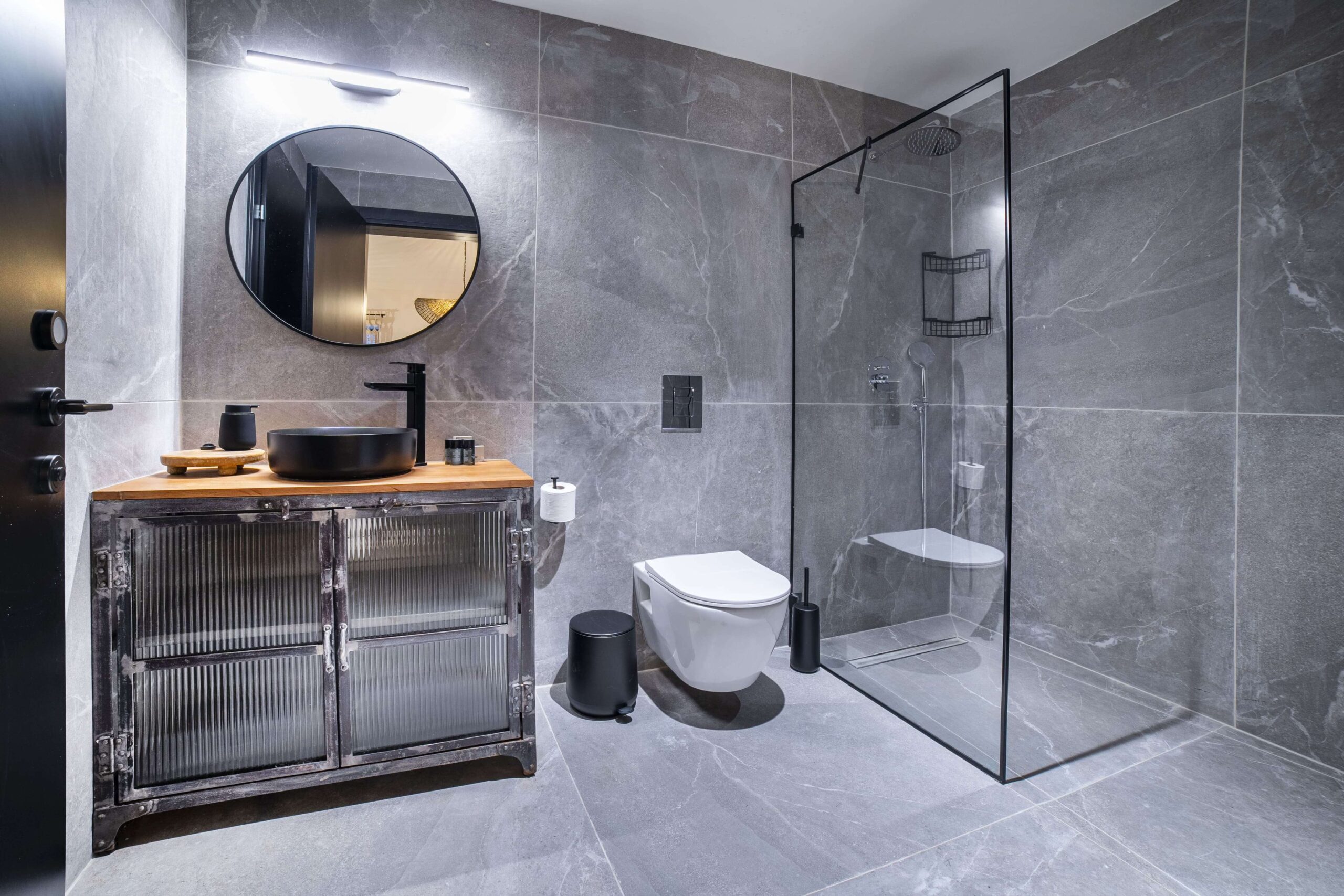 יחידות אירוח בעיר דוד, מלון ליד הכותל המערבי, יחידות אירוח ליד הכותל