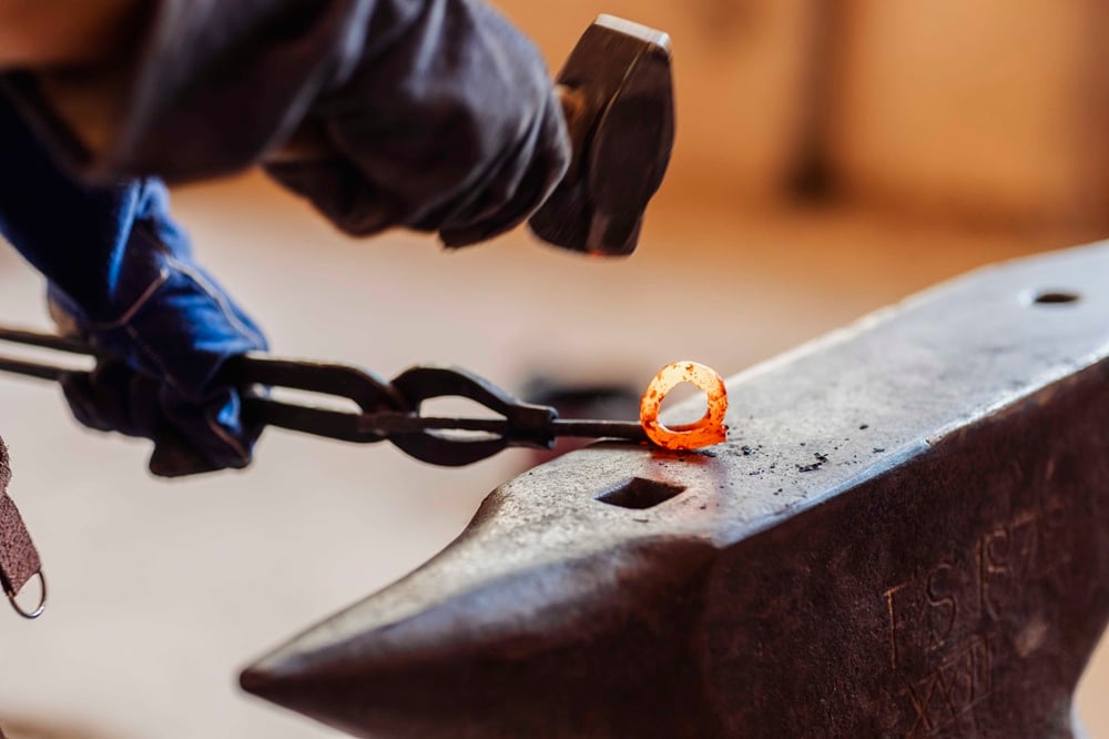 קורס נפחות ברזל בחווה בגיא