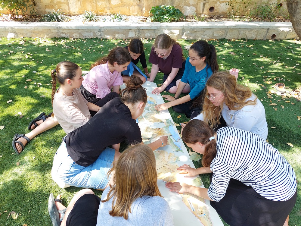 מחנה ביער השלום